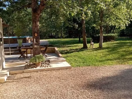 bâtisse à 10 minutes de saint maximin