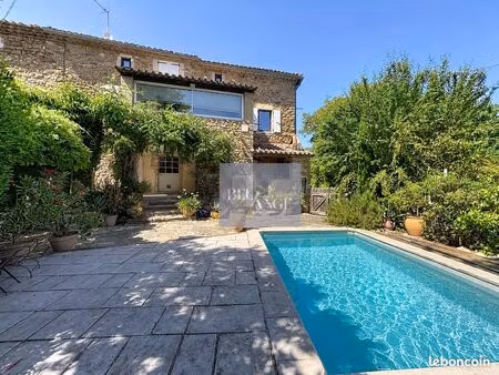 maison 9 pièces 178 m²