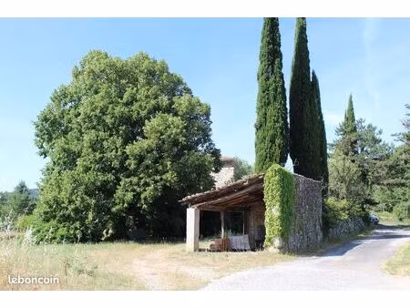 propriété d’1 3 hectares avec rivière  source  et grands terrains plats en sud ardèche