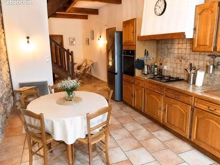maison de village pleine de charme avec fort potentiel – roquefort-des-corbières