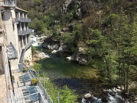 domaine touristique avec 10 gîtes et logement de fonction