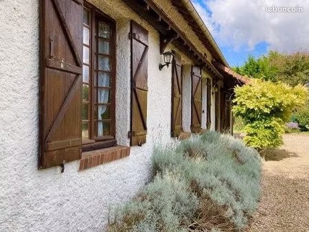 maison de village proche de sens 89