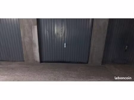 box parking