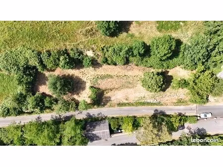 terrain constructible 1100m2 bor et bar
