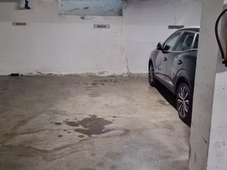 place de parking juan les pins