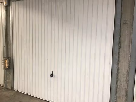 garage à louer
