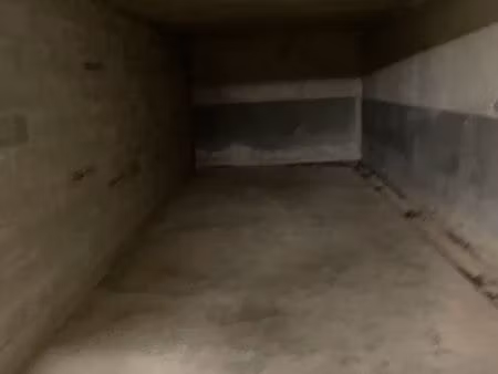 garage fermé flachet/gratte-ciel / location de 11 mois