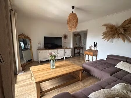 à louer – t3 de 70 m² avec terrasse  parking et cave – bastia