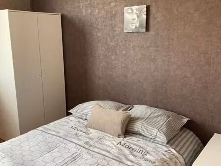 chambre 1 pièce 12 m²