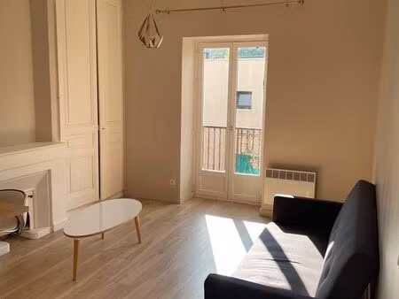 t2 48 m2 rue des docks lyon 09