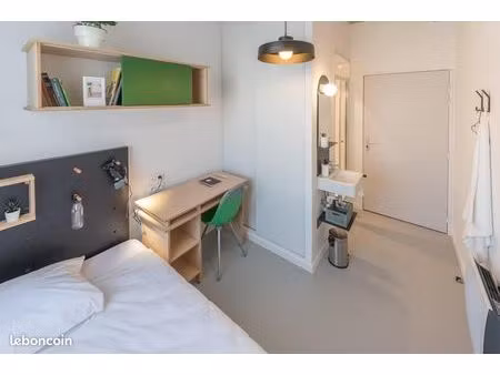 chambre 3 pièces 29 m²