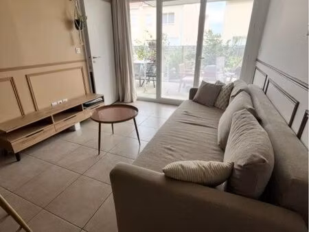 t2 meublé 40m² avec terrasse 15m² – vaulx-en-velin – résidence sécurisée 2023
