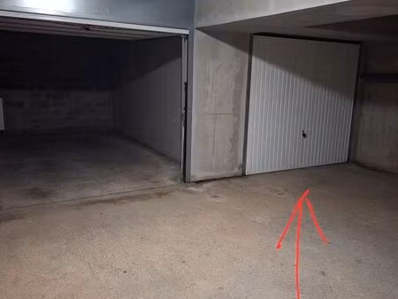 garage sécurisé et fermé