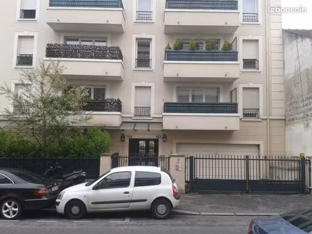 place de parking sous-sol - résidence sécurisée