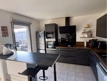 t3 lumineux de 69 m² avec terrasse  garage fermé  cave et ascenseur – bourran