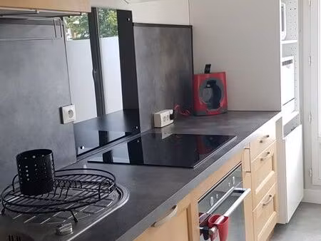 f2 de 52m2 meublé à louer à villefranche