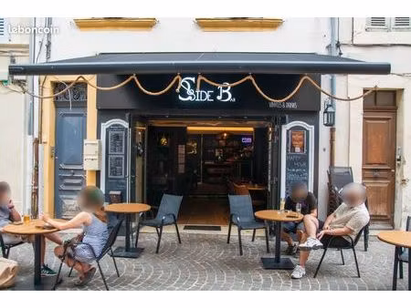 bar / restaurant lounge licence iv centre historique