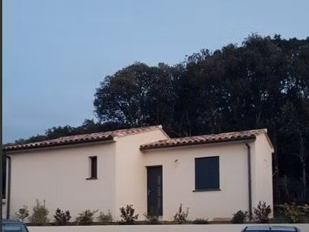 t2 à 5 min de porticcio