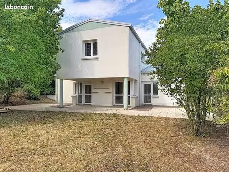 pavillon 127 75m2 sur terrain arbore 1000m2