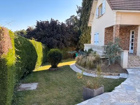 maison t6 + f2 indépendant orsay le guichet