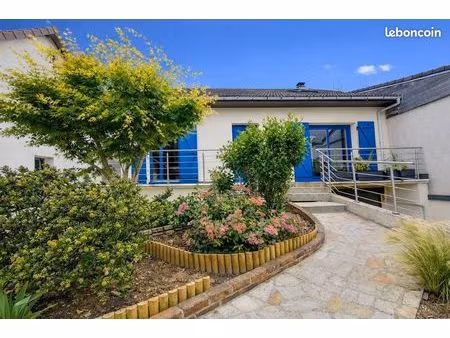 pavillon 6 pièces 180 m²