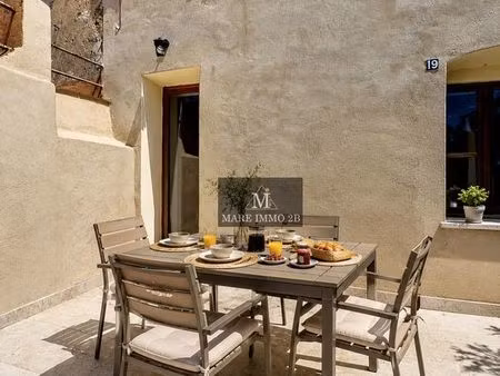 maison de village avec terrasses