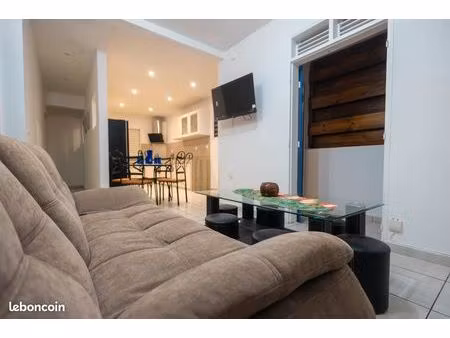 bel appartement f3 toutes comodités
