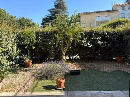loue t2 meublé dans résidence sécurisée avec piscine