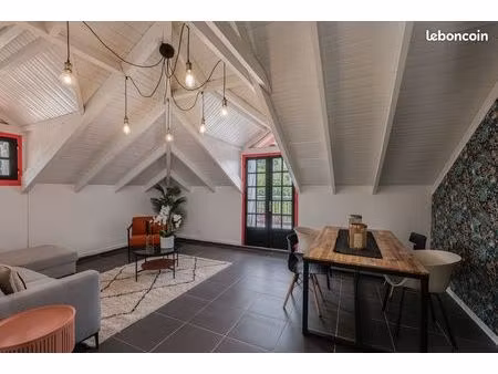 superbe appartement t4 meuble de 124m2 avec vue mer et montagne