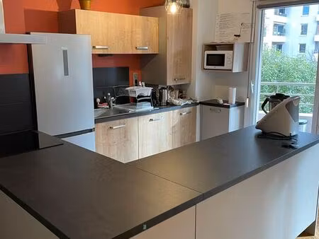 location t2 meublé 48m2 sur cour intérieure