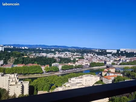 à lyon 4