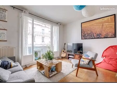 t2 meublé avec balcon - 46 m² – secteur garibaldi - parking possible