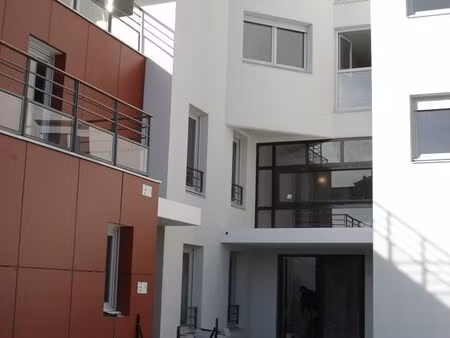 t3 mermoz – a deux pas de la maison de la danse