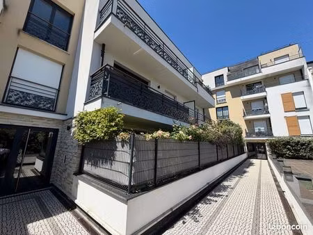 studio 1 pièce 26 m²