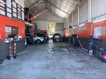 garage automobile + dépanneuse