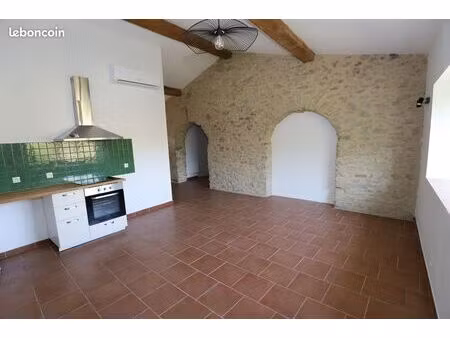 bel appartement f3 à louer non meublé