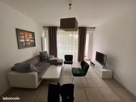 appartement t2 meublé avec parking privé – lyon 8e monplaisir