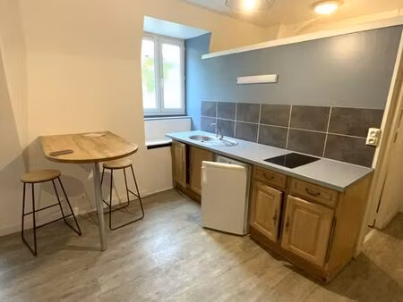 studio 1 pièce 30 m²