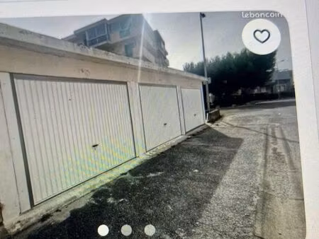 recherche un box à louer sanary
