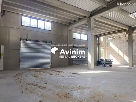 local 336 m² fayence