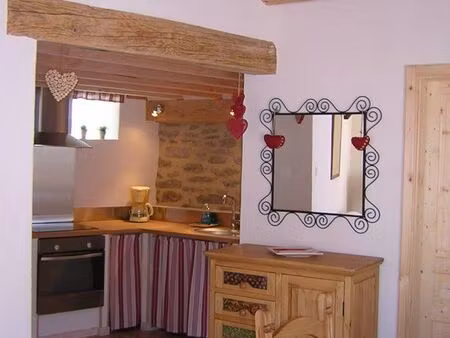 jolie maison avec cour au calme à albières