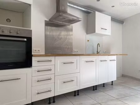 maison de village rénovée – 49 m² – caux-et-sauzens (à 10 min de carcassonne)