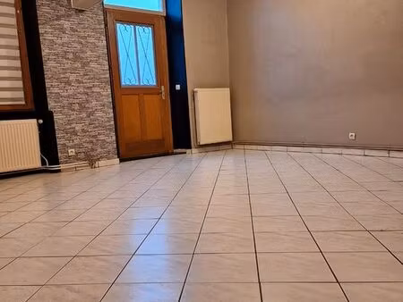 apparemment f4 accès facile au rdc