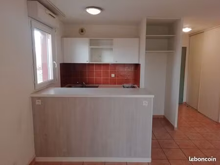 trests studio avec piscine / tennis dans résidence