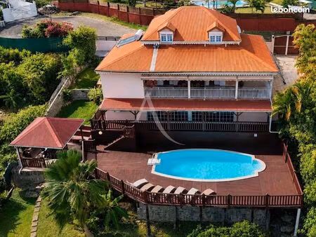 villa 7 pièces 199 m²