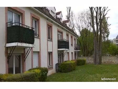 à louer – bel appartement f3 meublé avec piscine – résidence sécurisée à étampes