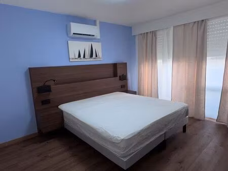 beau t2 rénové climatisé quartier massy-opéra