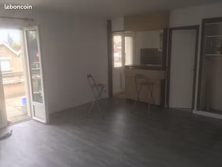 studio à louer en centre ville proche de toutes commodités