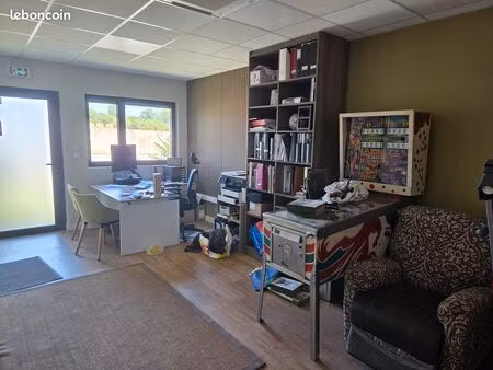 local d'activité entrepôt et bureau