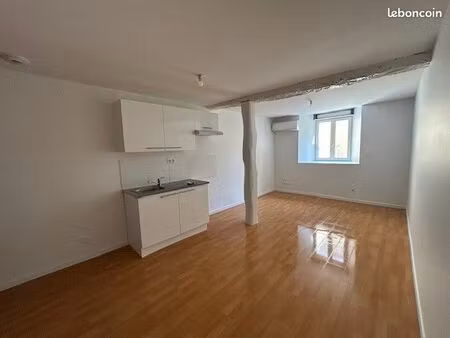 t2 (46 52m2) en rez-de-chaussée rue des carmes a pamiers